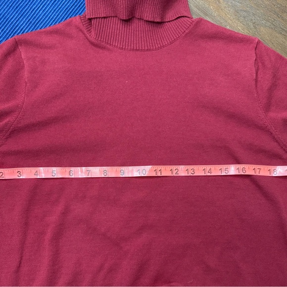 Lands' End Women’s Turtleneck Sweater - Picture 2 of 4